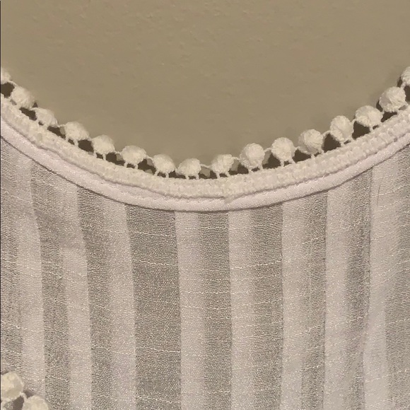 Dex White Boho Lace Tank - Women’s Size Small - Picture 5 of 6